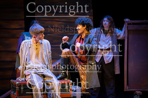 Peter_and_The_StarCatcher_310