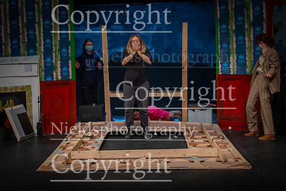 THE_ONE_ACT_PLAY_THAT_GOES_WRONg_183